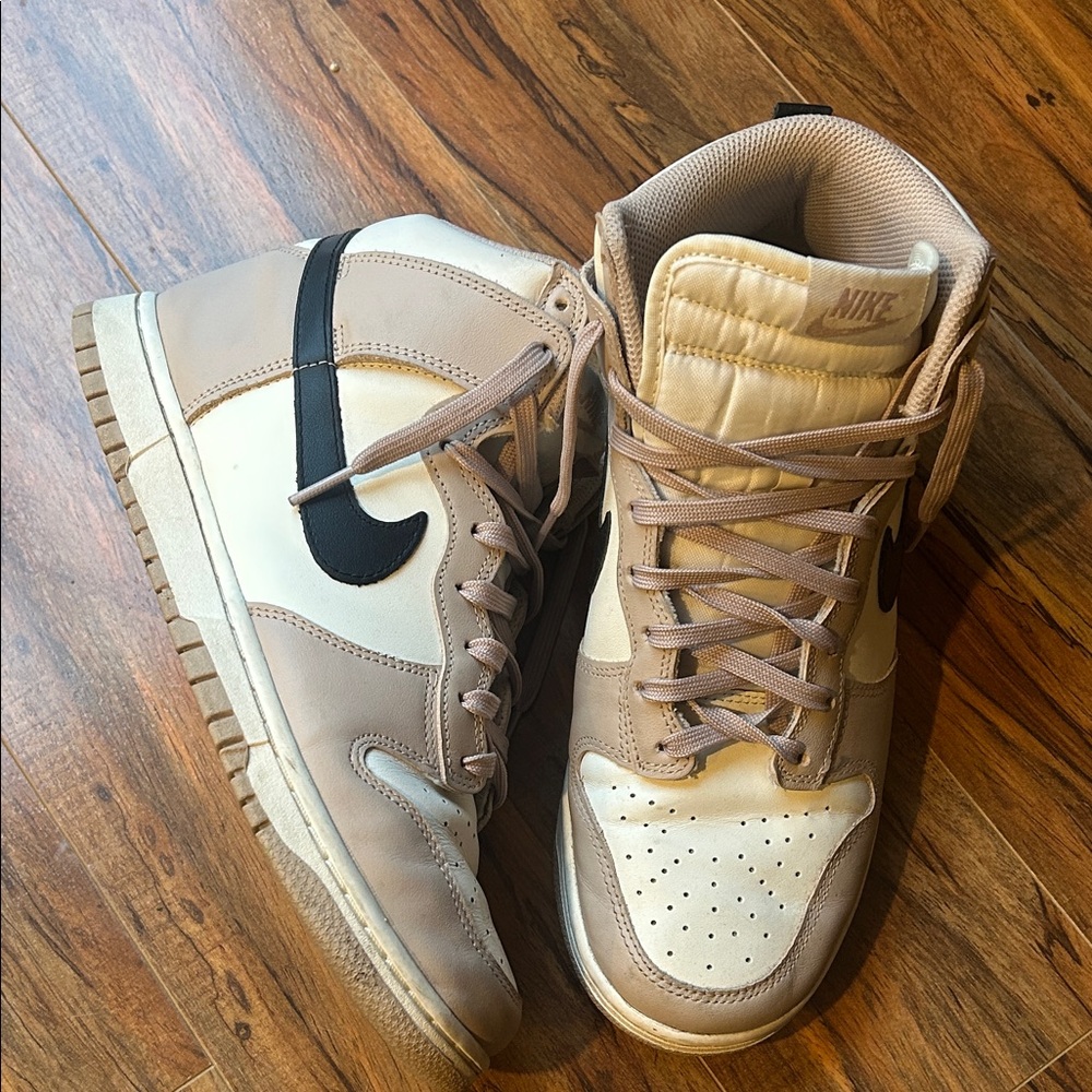 Nike High-Top Dunks
